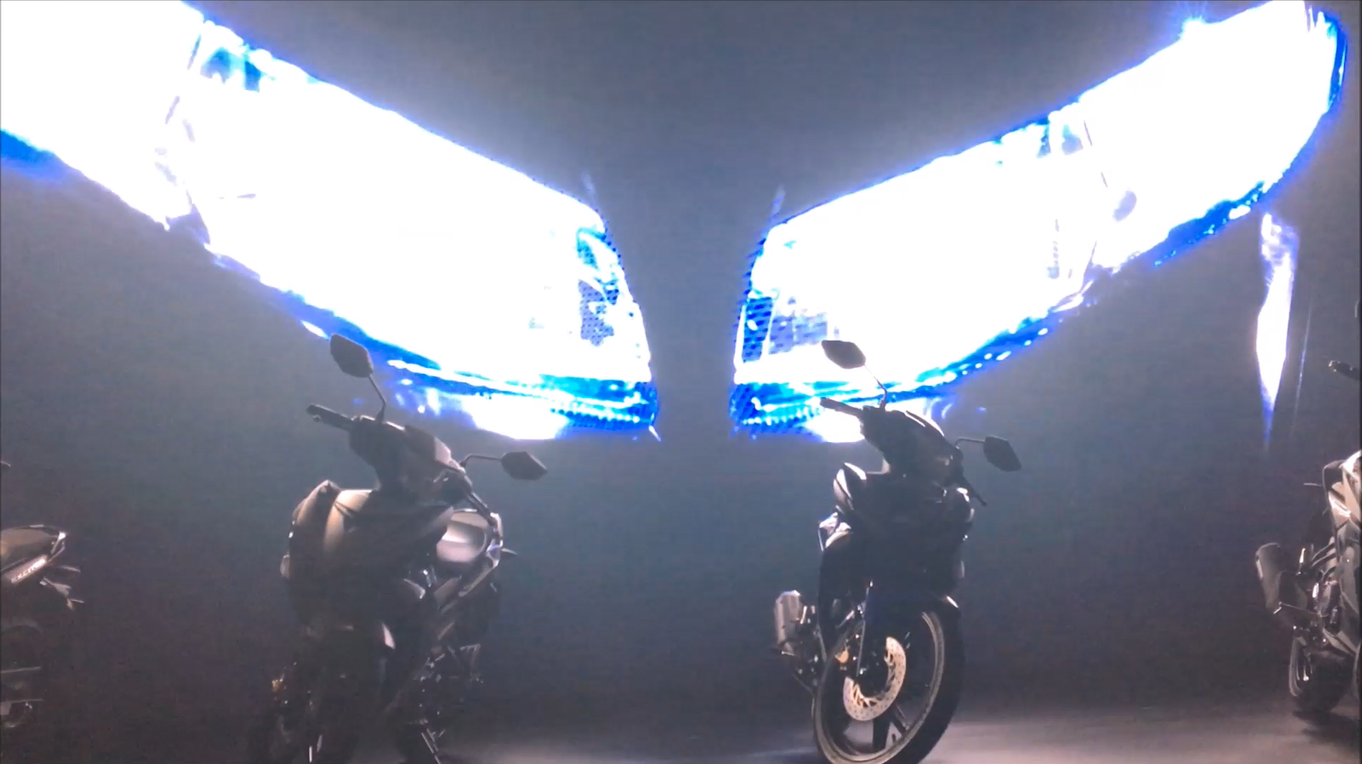 Đèn trước xe Yamaha NVX