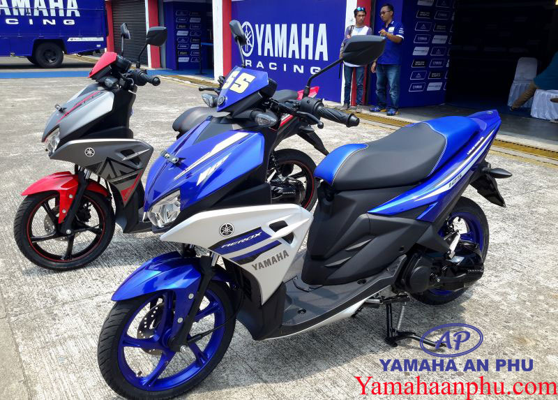 Yamaha NVX 150 màu xanh GP và màu đỏ